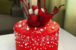 Торт красный бархат на день рождения