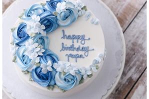 Торт женщине на день рождения