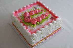 Квадратный торт для женщины