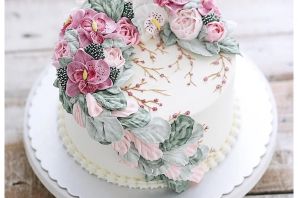 Оформление торта для женщины