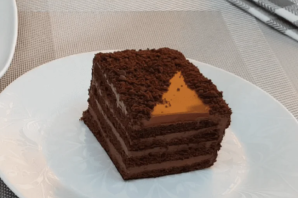 Шоколадный торт на сковороде с заварным кремом