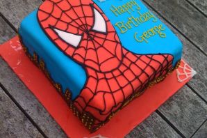 Торт с супергероями для мальчика 5 лет