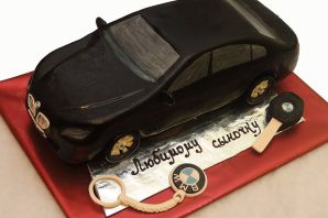 Торт в форме машины