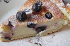 Творожное тесто для пирога с ягодами
