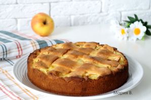 Пирог с яблоками и лимоном