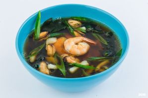 Суп японский на рыбном бульоне