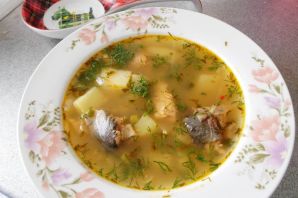 Суп рыбный из консервов в мультиварке