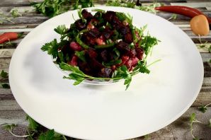Свекольный салат с черносливом
