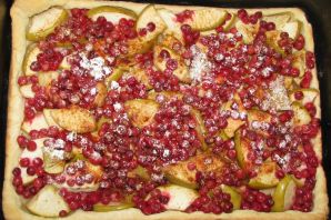 Пирог с ягодами из дрожжевого теста
