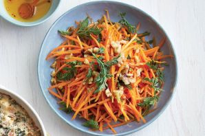 Салат со свининой и корейской морковкой
