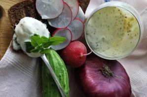 Заправка для салата из йогурта