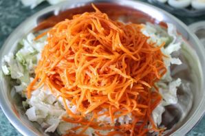 Салат с карбонатом и корейской морковью