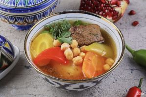 Узбекский суп с нутом и говядиной