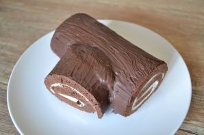 Шоколадный рулет с шоколадным кремом