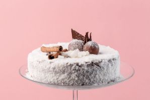 Торт снежинка с кокосовой стружкой