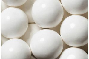 Конфеты белые шарики