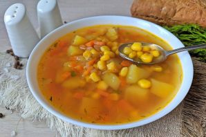 Суп с горошком и кукурузой