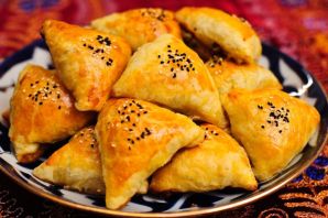 Узбекские слоеные пирожки