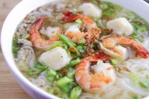 Вьетнамский суп с морепродуктами
