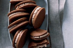 Круглое печенье с шоколадом