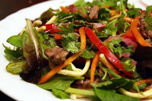Тайский салат с мясом