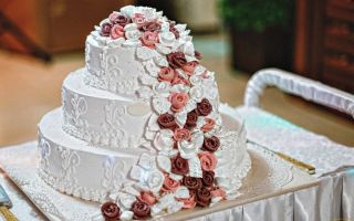 Оформление торта на свадьбу