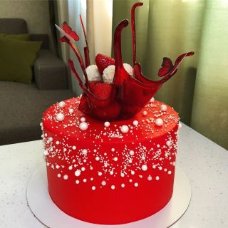 Оригинальный торт для девушки
