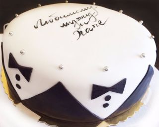 Прикольная надпись на торт мужу