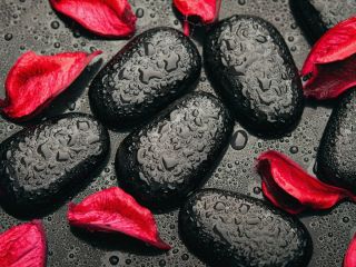 Черно красные конфеты