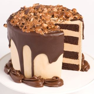 Шоколадный торт с ганашем и кремом
