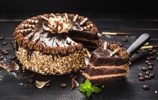 Песочный шоколадный торт