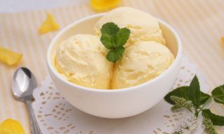 Мороженое из сливок сгущенки и лимона