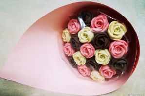 Букеты шоколадных роз