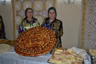 Выпечка таджикская
