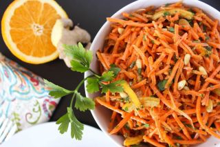 Легкий салат из моркови