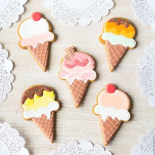 Печенье в виде мороженого