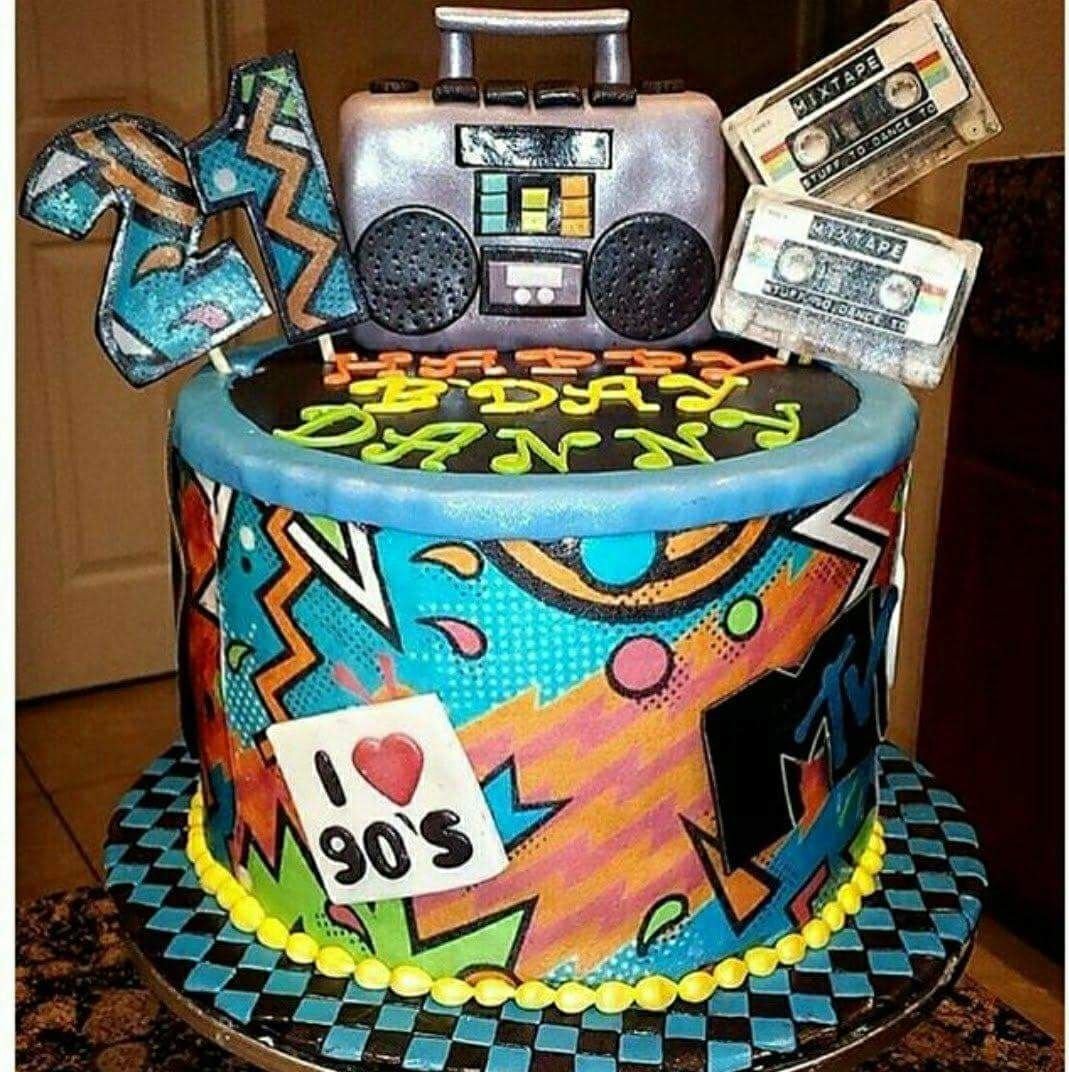 День рождения в стиле игр. Торт в стиле 90-х. Торт на день рождения в стиле 90-х. Торт на вечеринку 90-х. Торт в стиле девяностых.