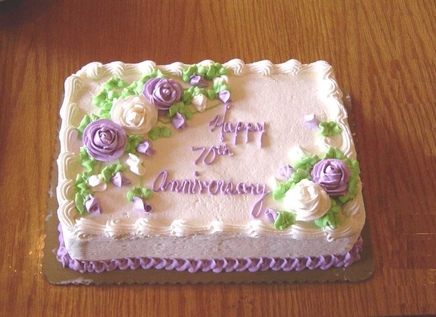 Торт на юбилей маме 70. Торт кремовый для женщины. Квадратный торт. Прямоугольный торт. Торт прямоугольный кремовый.