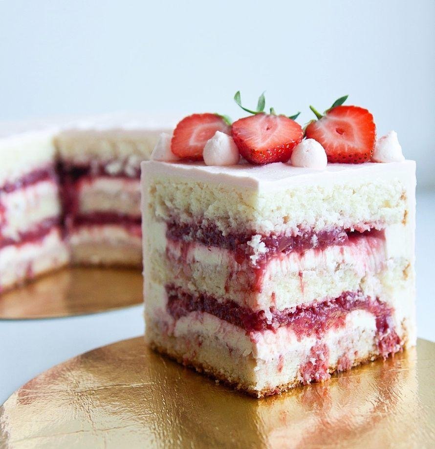 Бисквитный торт с ягодной прослойкой - 52 photo