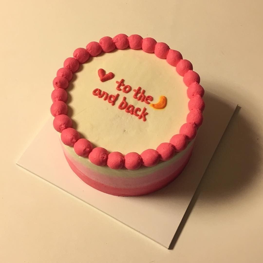 Торт на годик девочке минимализм