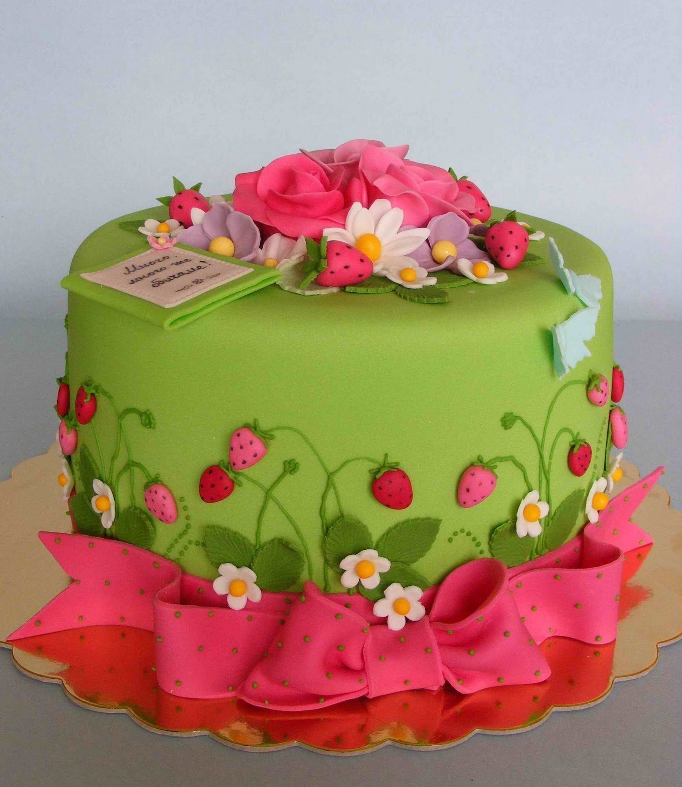 Торт мастика девушке. Красивые торты. Красивые торты на день рождения. Мастика для торта. Торт с днем рождения!.