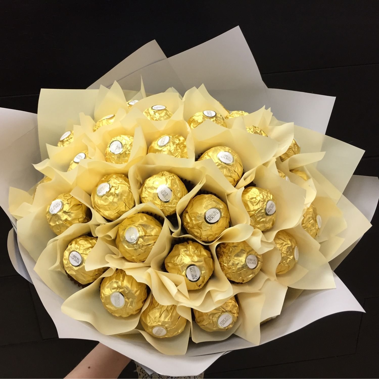 Букет из конфет ферреро роше своими руками I DIY Ferrero Rocher Bouquet