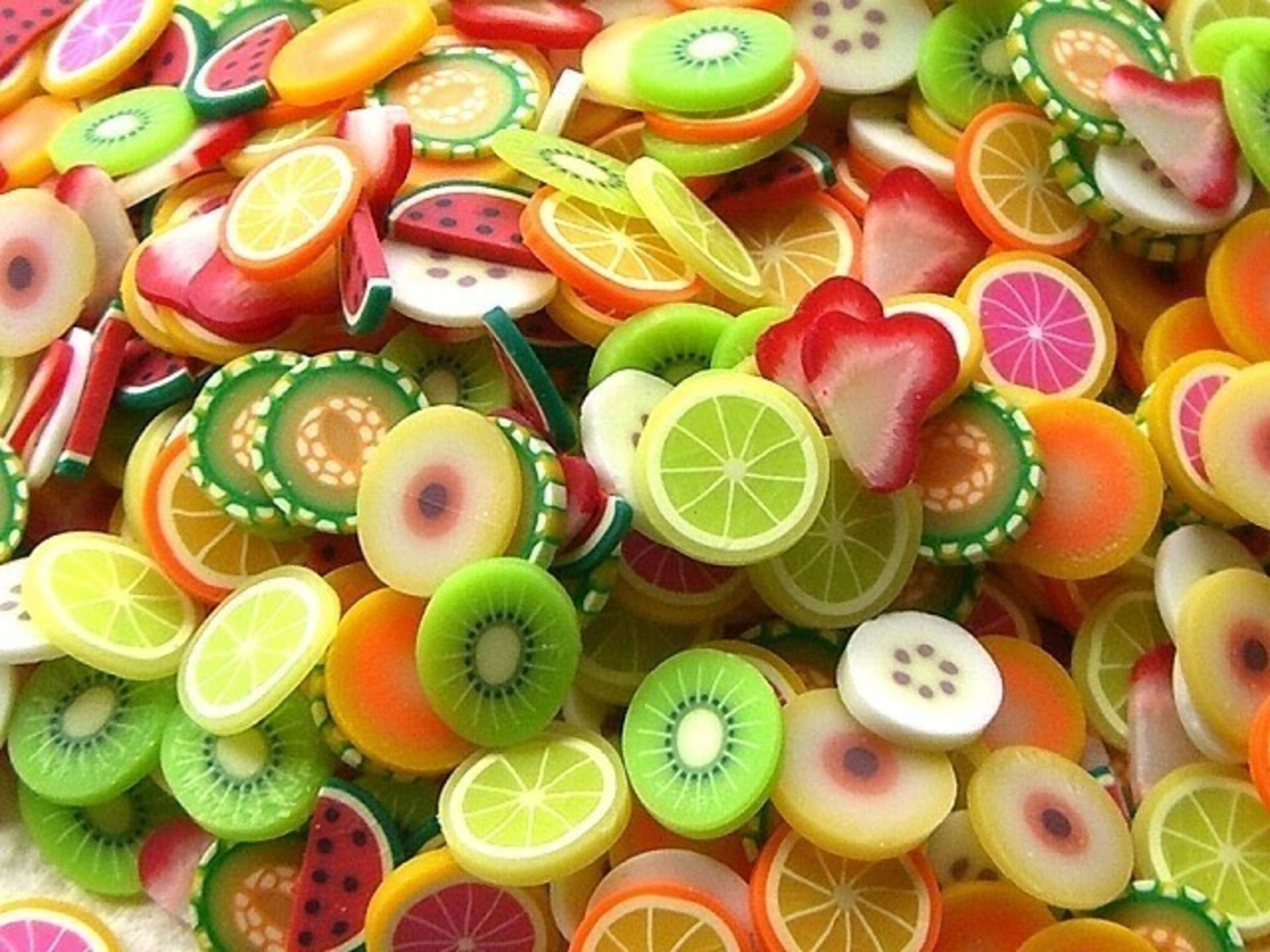Сосательные конфеты круглые с фруктами