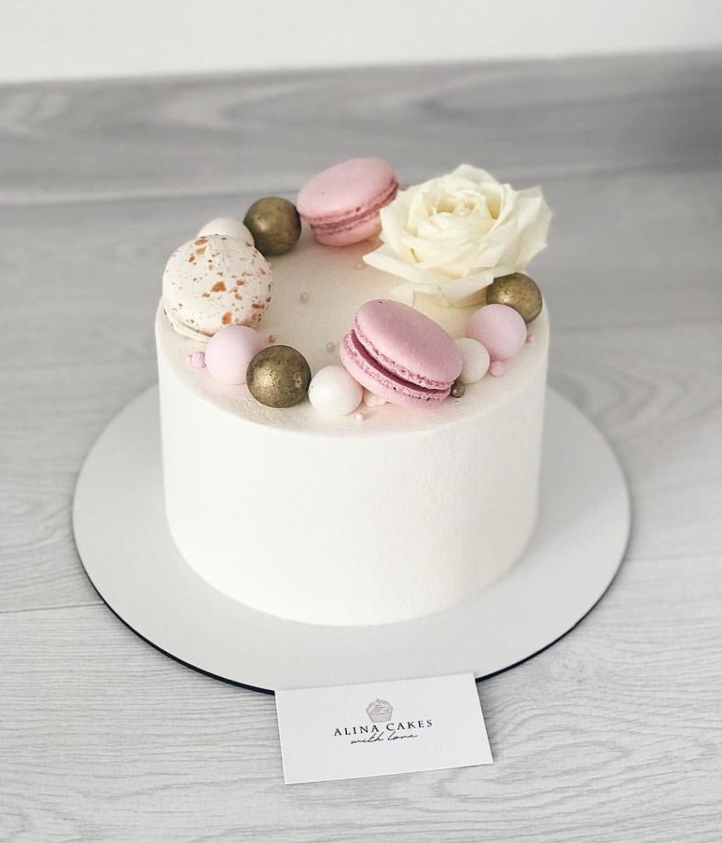 Декор торта минимализм