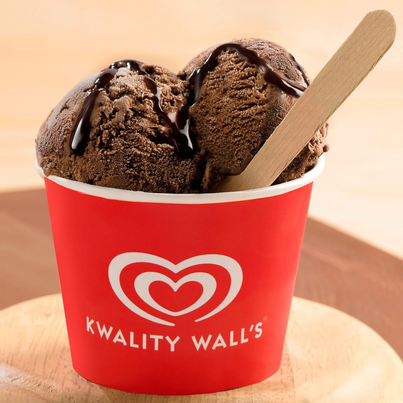 Wall's мороженое. Walls Ice Cream. Шоколадное мороженое реклама. Мороженое ги.