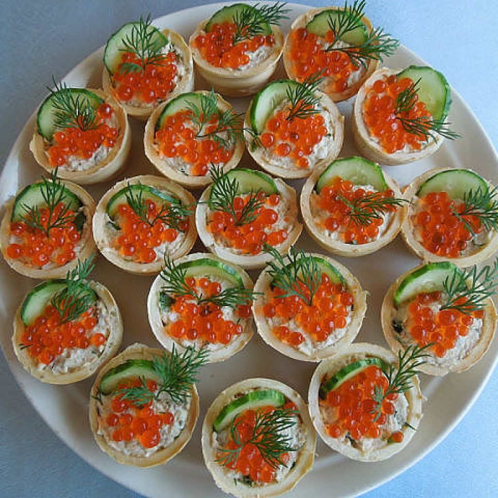 Закуски на фуршетный стол