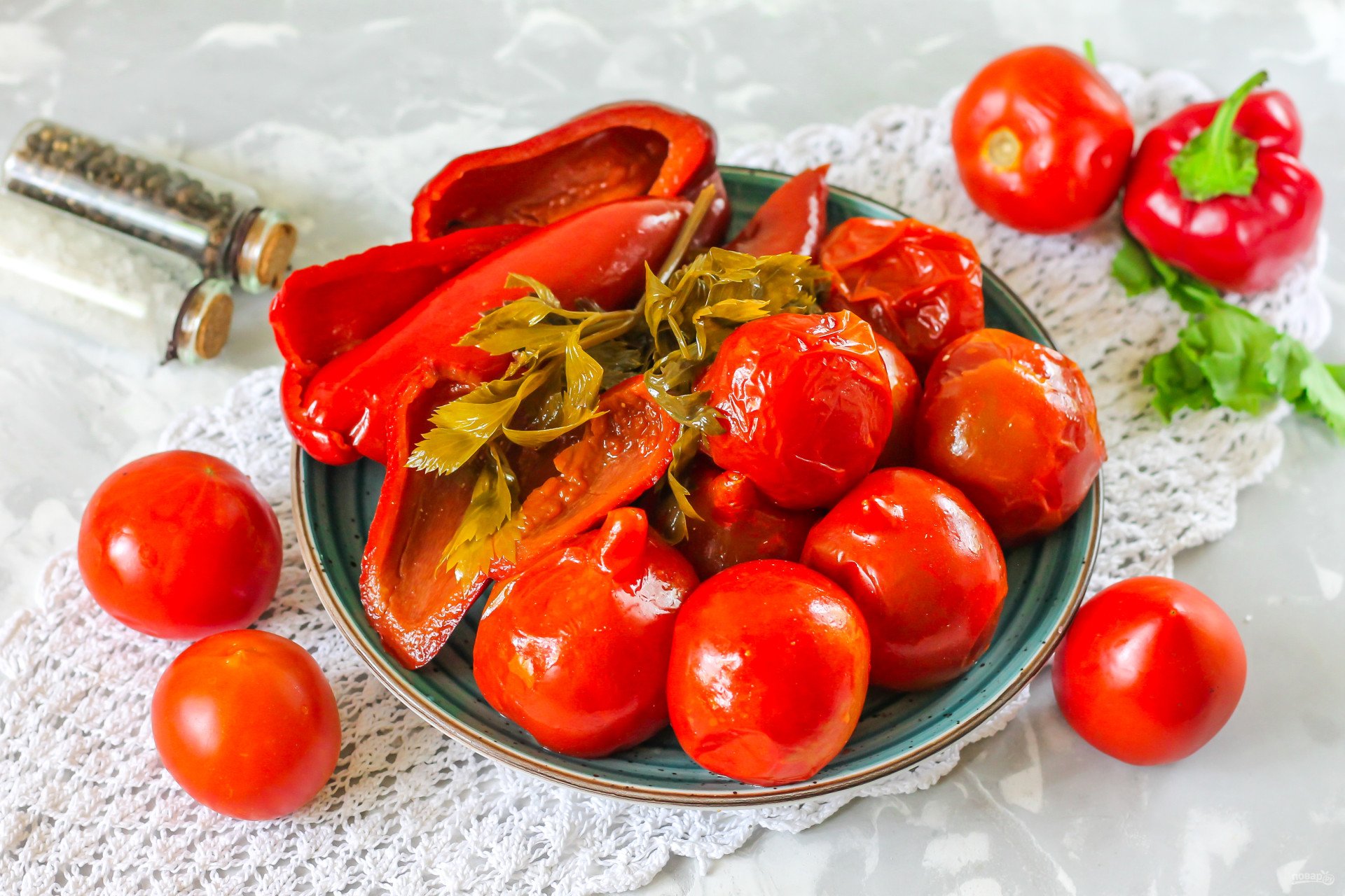 Очень вкусные маринованные помидоры