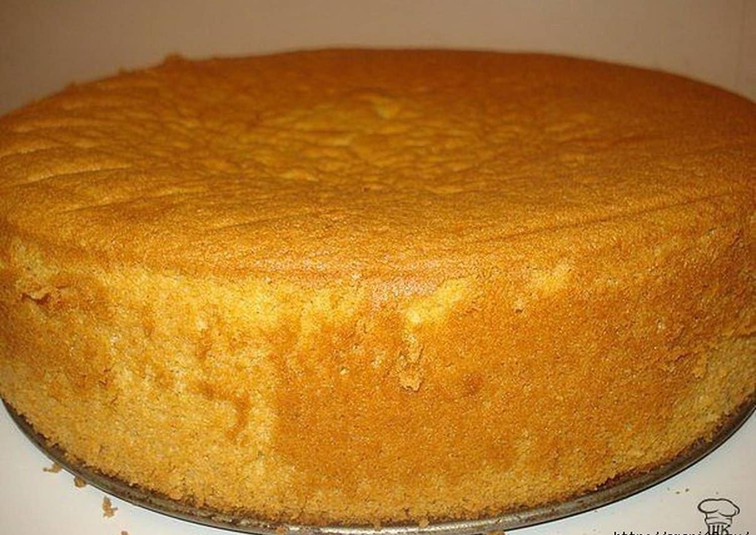 Рецепт теста для тортов в духовке. Шифоновый бисквит. Бисквитное тесто. Тортик бисквит. Пышный бисквит.