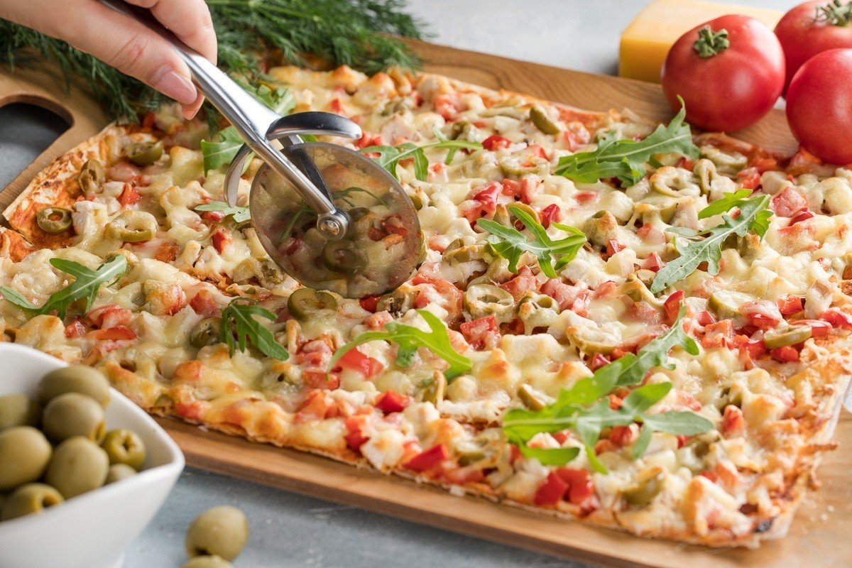 пицца с лавашом на сковороде с яйцом и сыром и колбасой и помидорами рецепт приготовления фото 81