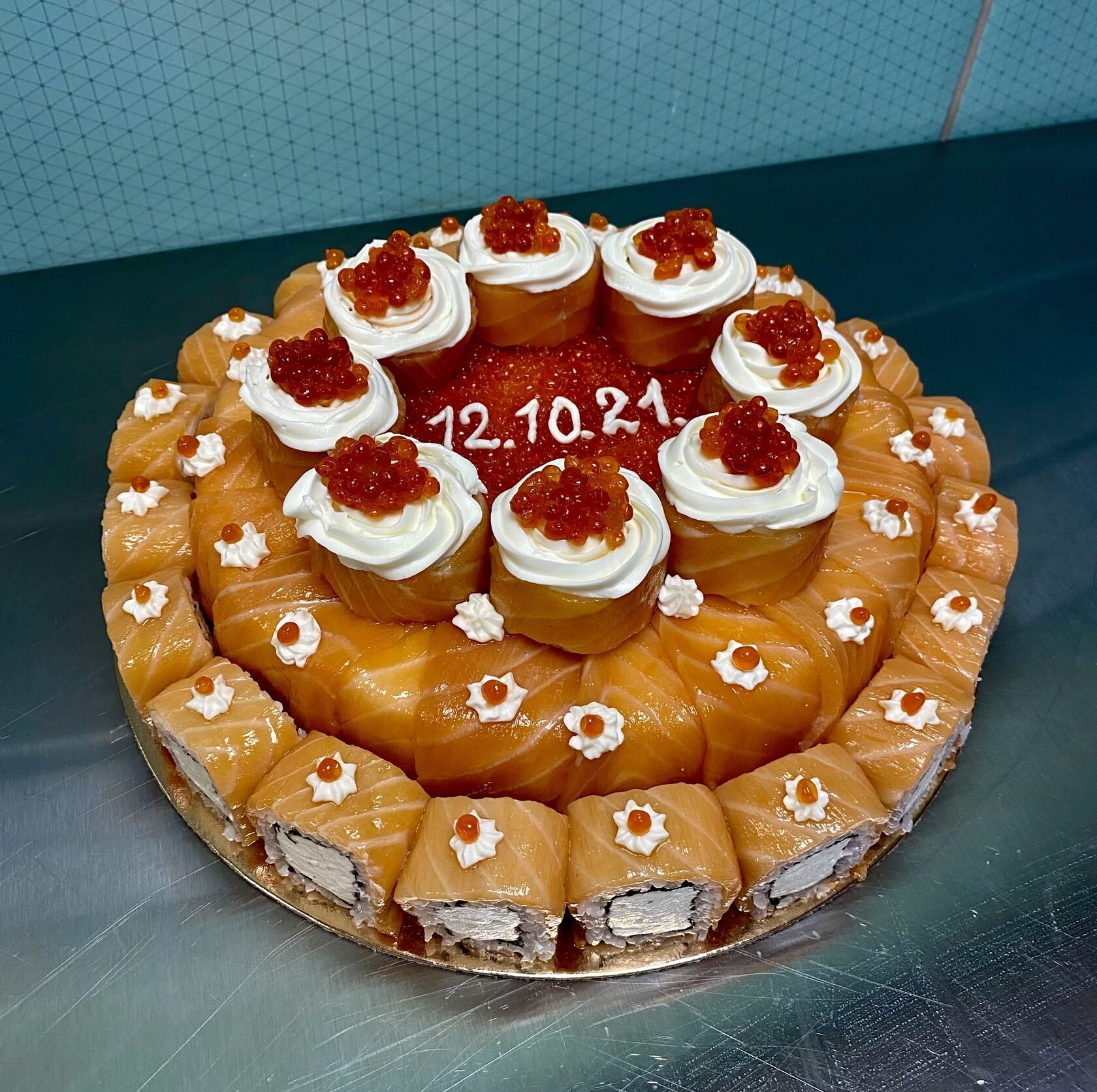 Торт из суши и роллов заказать иркутск фото 26